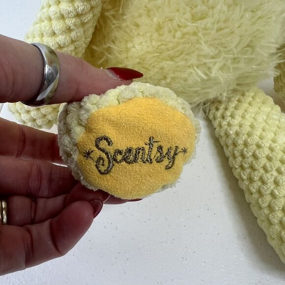 Scentsy Buddy Wellington Duck Lovey Plush Disney Pooh 100 Acre Wood Scent Pak - Picture 3 of 15